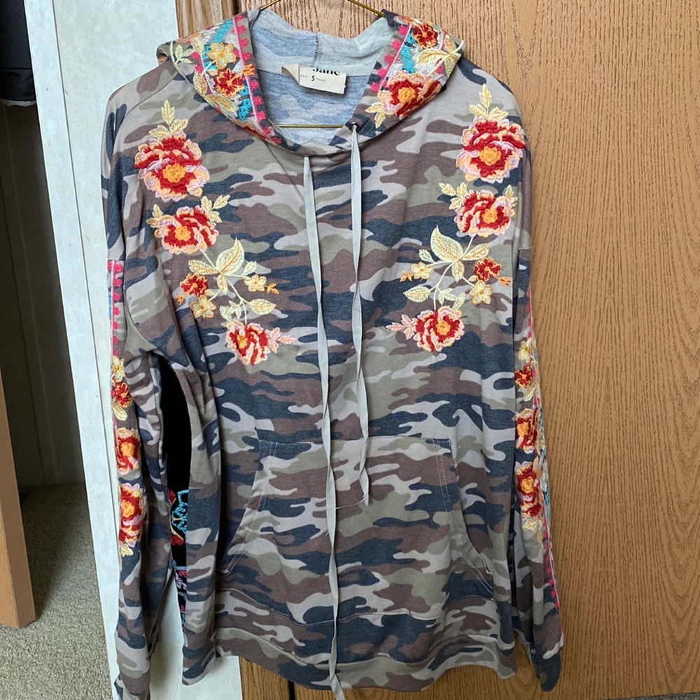 Savanna Jane Hoodie Floral